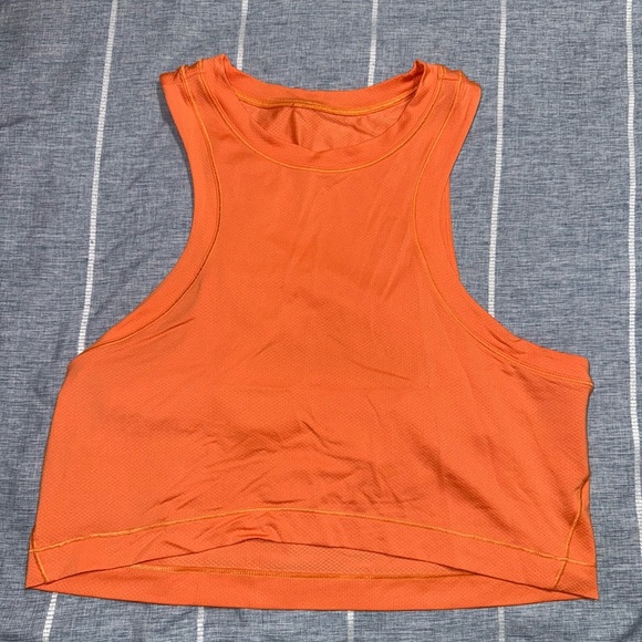 Lululemon open-back cropped tank - Picture 6 of 8